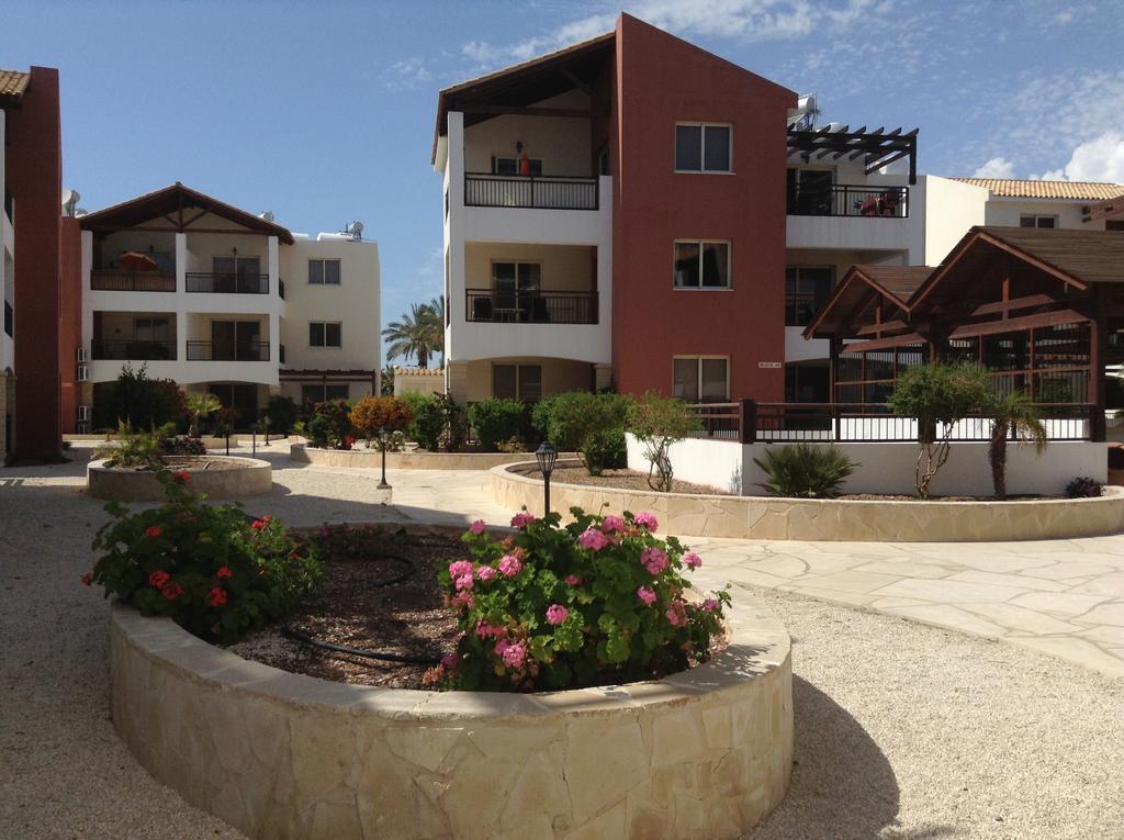 Adriana Holiday Resort Пафос Екстериор снимка